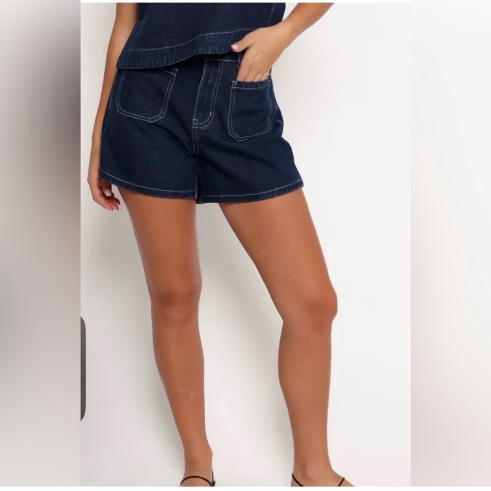 NWT Nordstrom Dark Blue Jean Shorts - Large Jorts